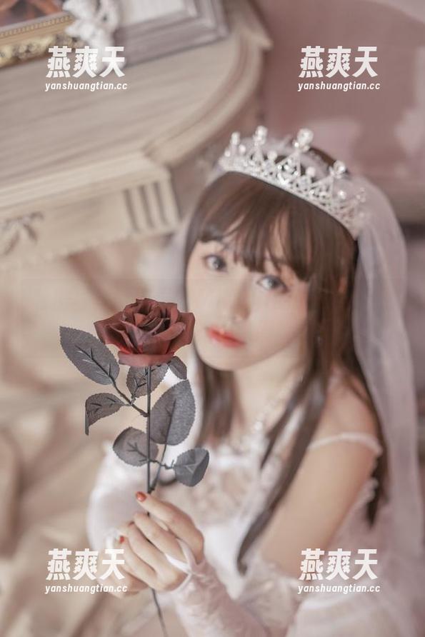脱尾巴Mizuki 私房写真:脱尾巴Mizuki的皮衣给了我不一样的温度