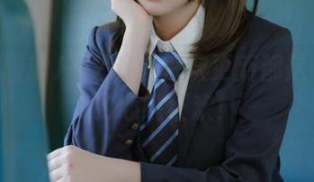 荒井喵喵的JK之旅：每次更新都是一次cos的心跳狂欢！