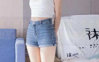 袜啵啵 – 还没决定节日穿搭？来看看稚予的圣诞服图包，下载灵感满满！