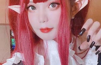 私拍资源更新：雪猫女仆的魅力真不是一般的吸引，仿佛每个角度都值得细细品味。