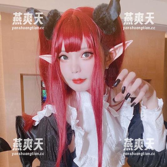 私拍资源更新：雪猫女仆的魅力真不是一般的吸引，仿佛每个角度都值得细细品味。