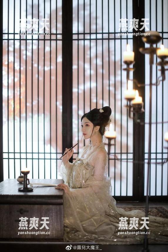 露儿大魔王 这就是最新的露儿大魔王:兼具温柔与雷电将军气场!