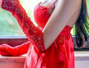 青豆客 – 集合了！谭晓彤的花嫁美图，让你怀疑自己是不是单身太久