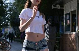 魔镜街拍 – 探索寒风中的私房肉丝世界，婷婷的图包简直让人惊艳！