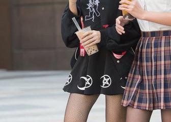 魔镜街拍 – 探索艾小青的全套婚纱作品，谁让你我都是视觉动物？