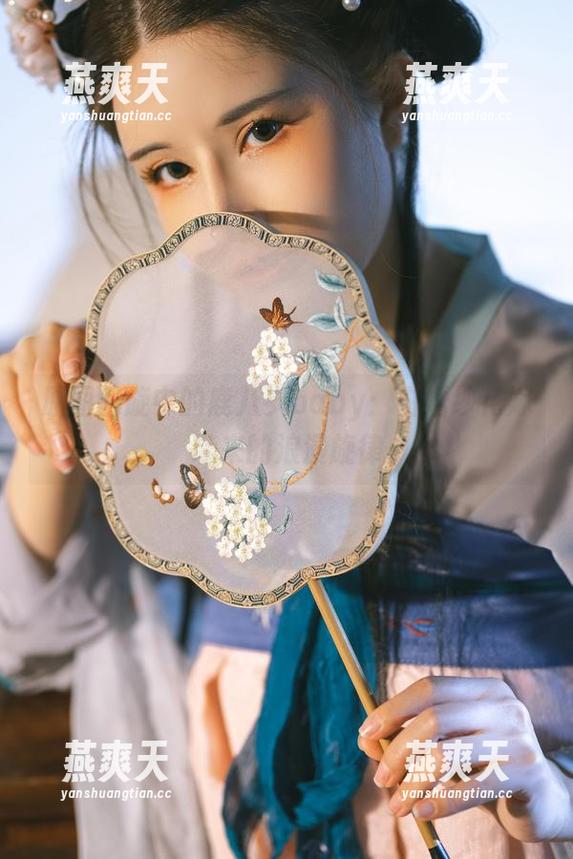 原图回旋中的鹿八岁baby：白婚纱花嫁带来的浪漫旋律